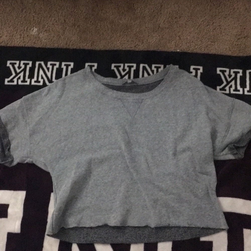 Grey crop top